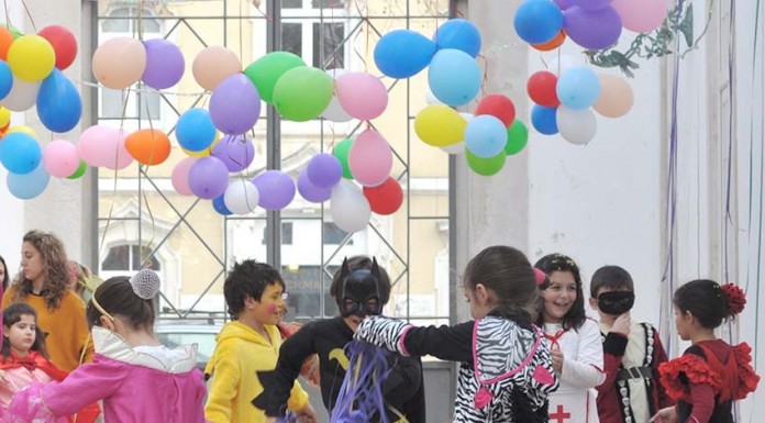 Baile de Máscaras da Associação de Pais do Centro Social Paroquial Noticias das Caldas