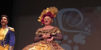 Aos 74 anos Florbela Queiroz volta a ser estrela de Revista notícias das Caldas