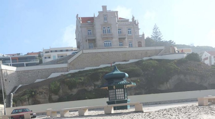 Mulher cai numa caixa de águas no areal da Foz do Arelho Noticias das Caldas