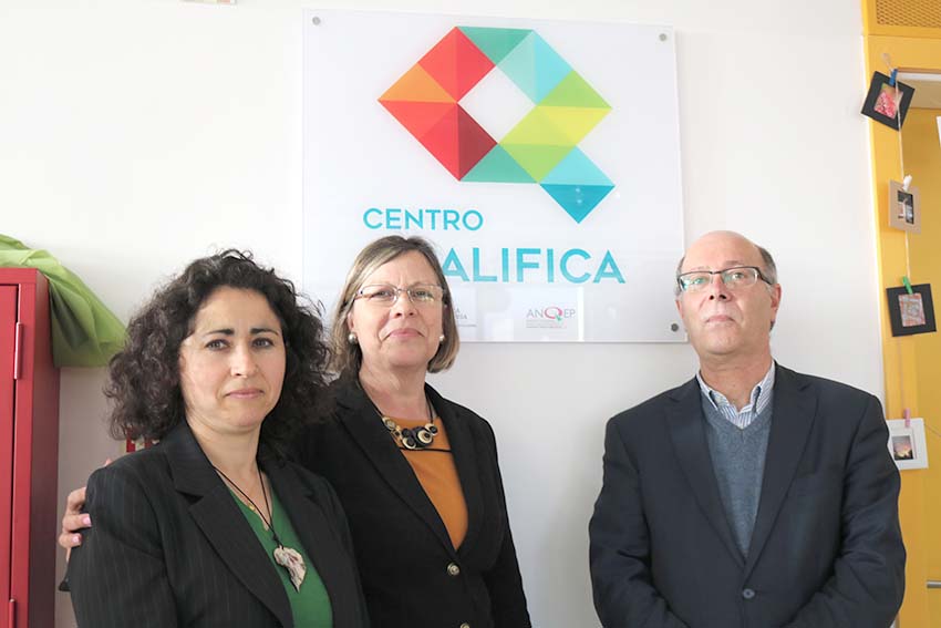Escola Secundária Bordalo Pinheiro vai dar formação para adultos nas freguesias