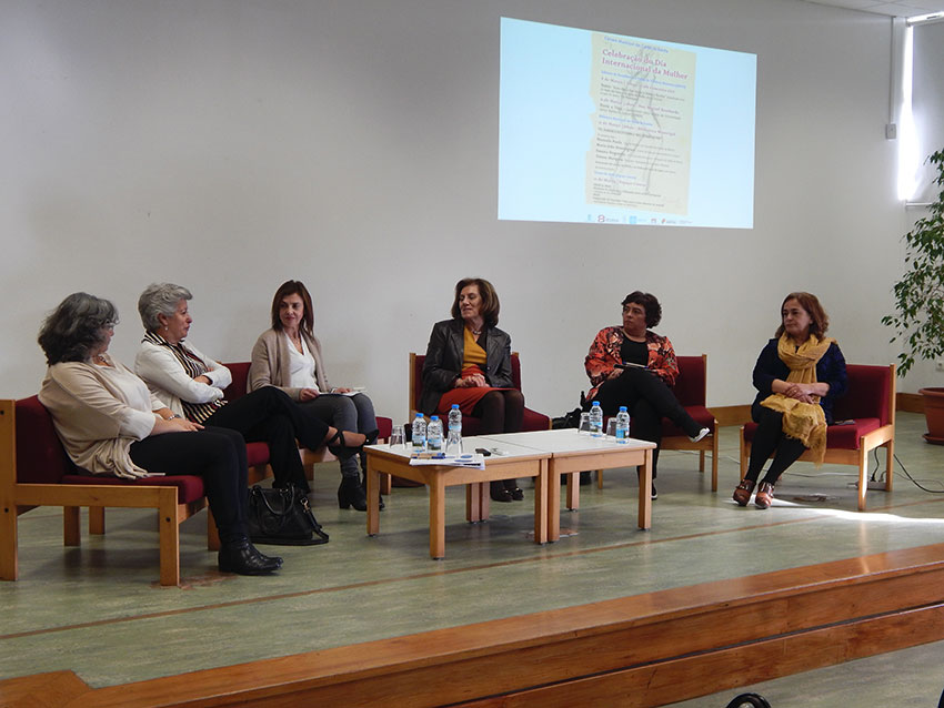 Qual o papel da mulher no seu meio de trabalho?