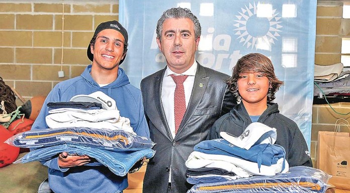 Praia do Norte patrocina dois esperanças do bodyboard notícias das Caldas