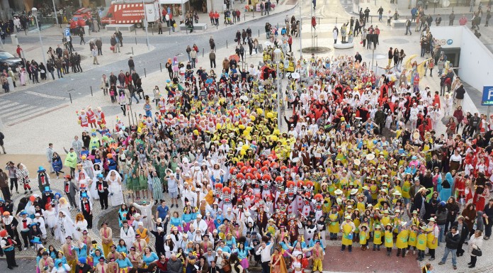 Trump e Hospital Termal em destaque no Carnaval das Caldas Noticias das Caldas