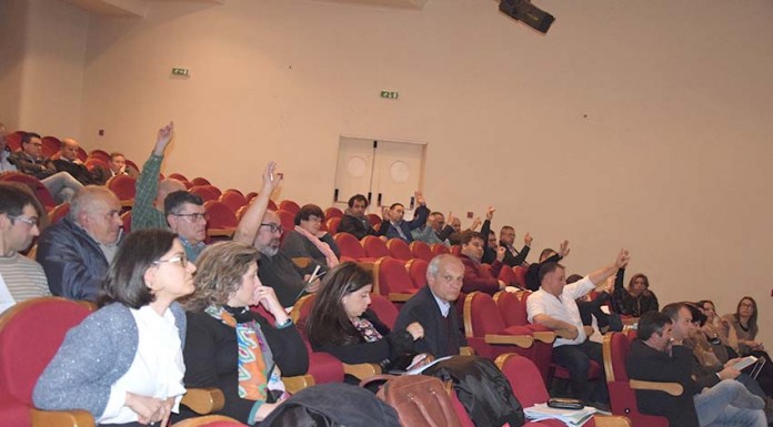 Assembleia Municipal de Óbidos inviabiliza legalização de parte do aviário e pedreira