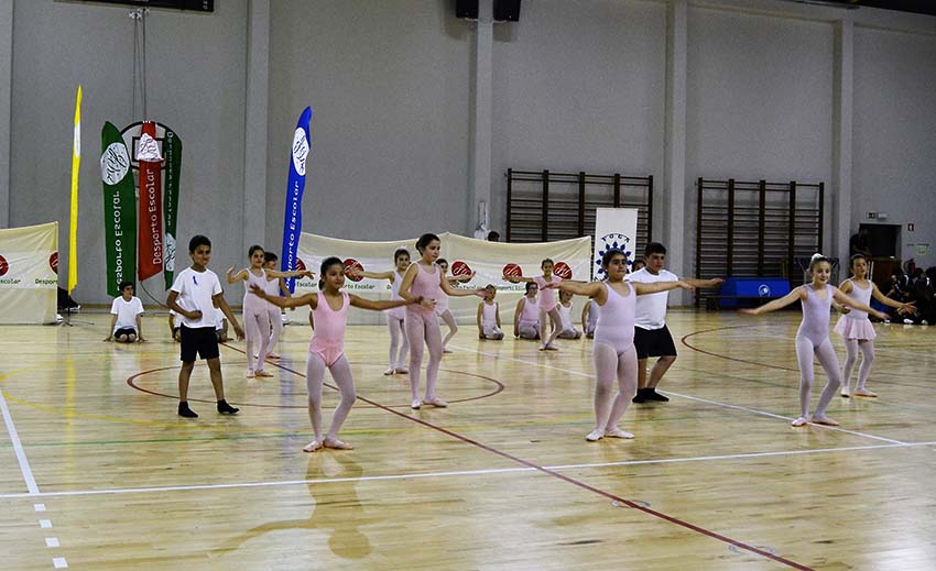 Gala de Dança enche pavilhão de Óbidos