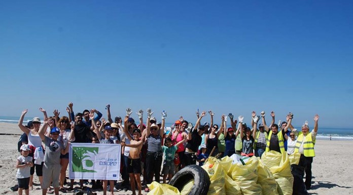 Alunos limparam as praias de Alcobaça notícias das Caldas