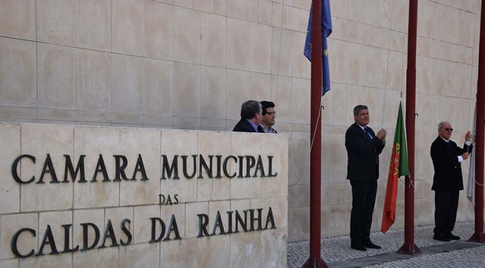 Caldenses saíram à rua para festejar o 25 de Abril notícias das Caldas