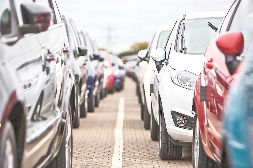 Mercado automóvel cresceu, mas as marcas têm ritmos diferentes