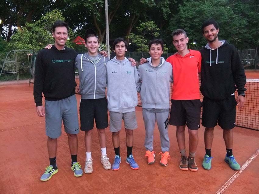 Equipa Sub16 Simão(Treinador) Brancal, Martinho, Fidalgo, Sedas Polonia (Treinador) Equipa Sub16 Simão(Treinador) Brancal, Martinho, Fidalgo, Sedas Polonia (Treinador) |DR