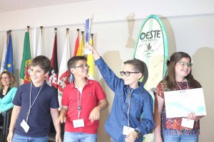 Os jovens do primeiro ciclo de Alenquer pensaram num hostel com casas na cabana |Isaque Vicente