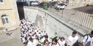 Rainha D. Leonor inspirou a 10ª caminhada da Farmácia Rosa Caminhada