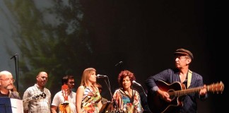 Sons do Bairro regressaram com um espectáculo autobiográfico Notícias das Caldas