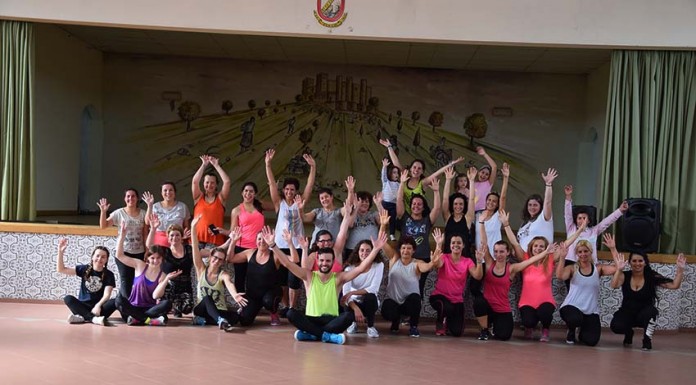 Instrutor João Santos levou os ritmos intensos da zumba à Gracieira notícias das Caldas