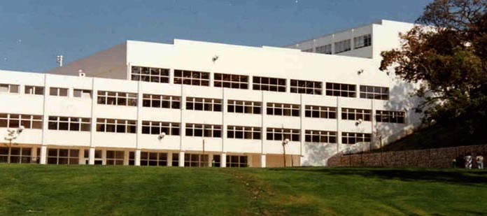 Cortes põem em causa Externato da Benedita notícias das Caldas