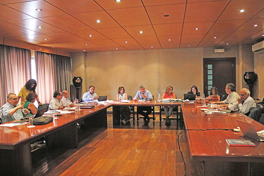 Habitação jovem no Carvalhal Benfeito lançou polémica