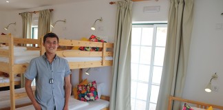 Abriu um hostel na Foz do Arelho