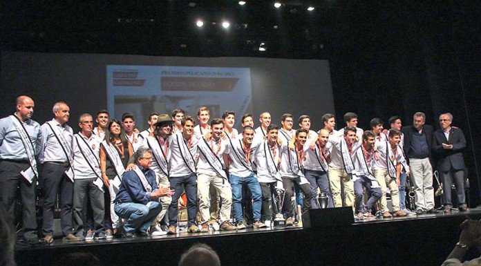 Militão coroado jogador do ano na gala que homenageou a dedicação de José Augusto ao Caldas SC Gazeta das Caldas