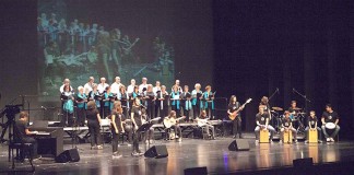 Alunos da Academia de Música das Caldas encheram o palco do CCC Gazeta das Caldas