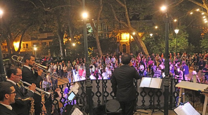 Várias gerações dançaram e conviveram no baile do parque