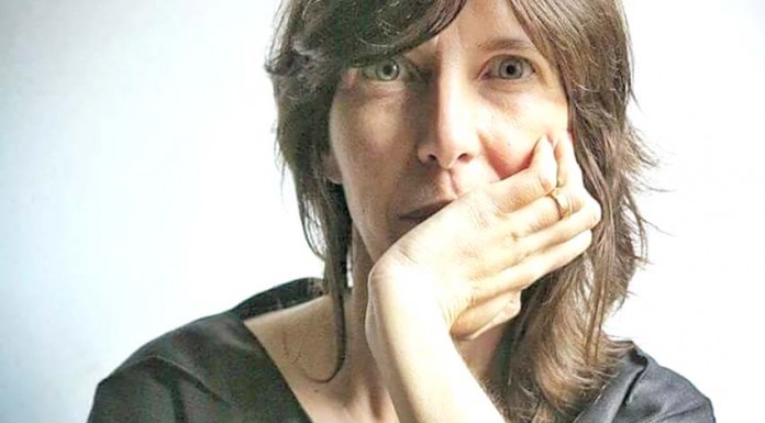 Tem roupas que já não usa? Zélia Évora ensina-lhe a transformar o velho em novo. Gazeta das Caldas