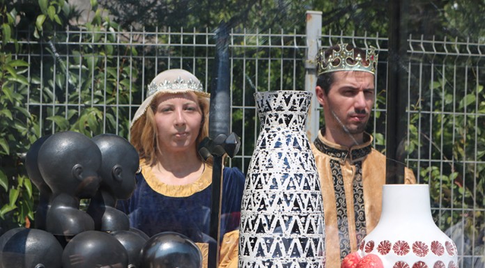 Uma rota cerâmica que homenageia Pedro & Inês junto ao rio Alcoa Gazeta das Caldas