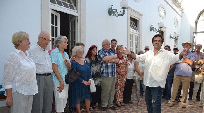 Há mais estrangeiros a aprender cerâmica no projecto Linhas da Terra