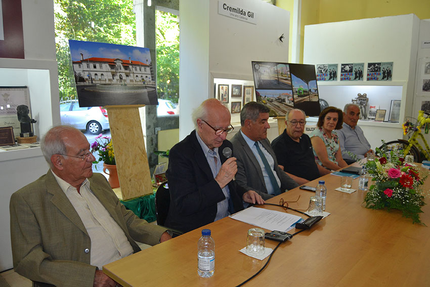 Mário Tavares reedita livro que assinala a chegada do comboio às Caldas