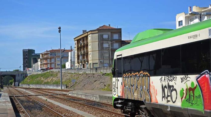 Todos os dias há comboios suprimidos na linha do Oeste