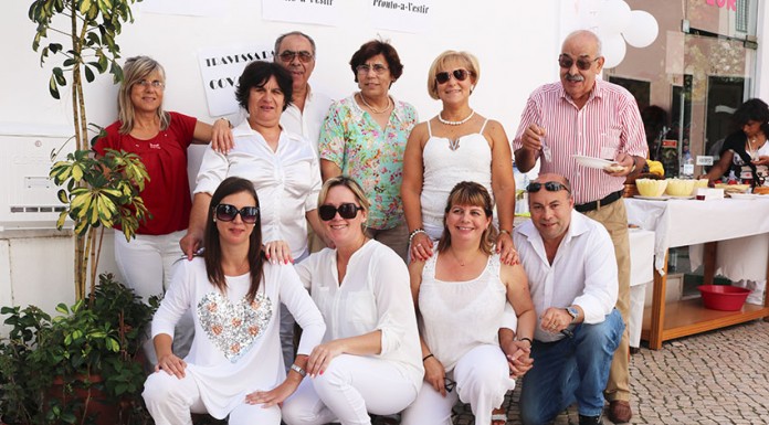 Festa branca dos comerciantes da Cova da Onça