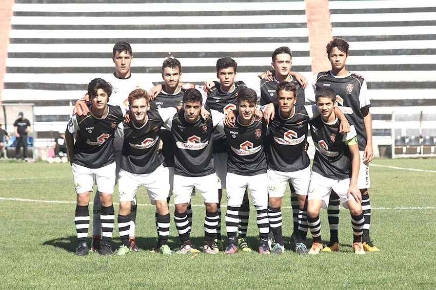 Bolas paradas tramaram boa organização defensiva