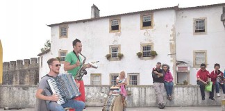 Artes de rua povoam Óbidos durante o fim-de-semana Gazeta das Caldas