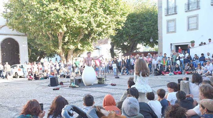 Óbidos foi palco da arte de rua e atraiu centenas de visitantes