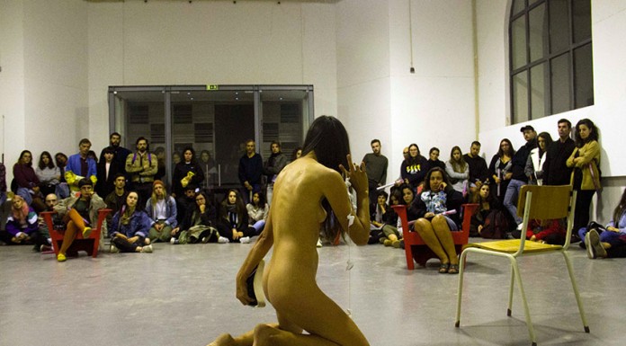 Noites da Lua Azul espalharam intervenções artísticas pela cidade