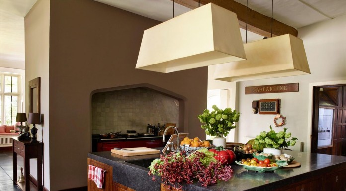 Mansão de Cláudia Schiffer tem peças da Bordallo Pinheiro Gazeta das Caldas