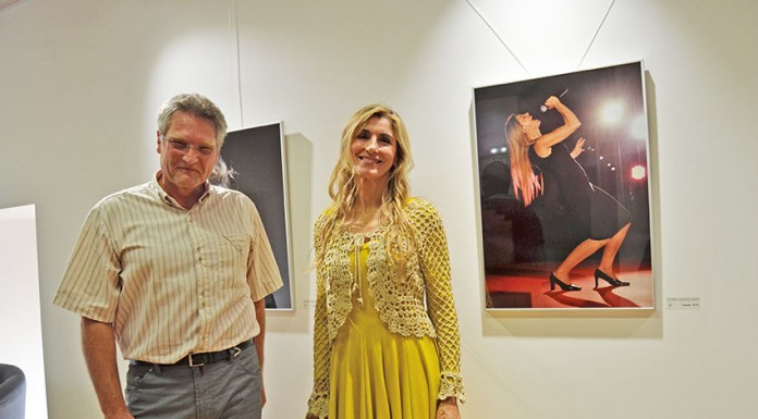 A cantora Mila Ferreira vista pela objectiva de Uli Schmidt Uli Schmidt e Mila Ferreira