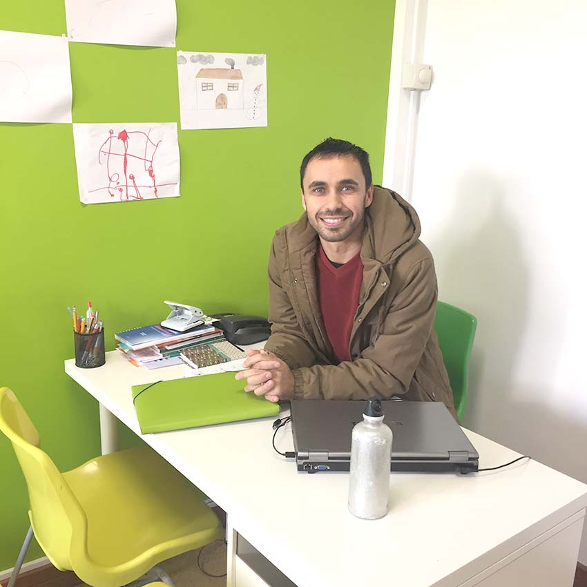 Brincar com os pais será sempre mais estimulante para as crianças do que ver televisão