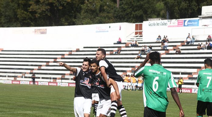 Susto a três minutos do fim valorizou primeira vitória em casa
