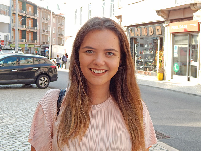 Inês Branco, estudante universitária (Foz do Arelho) | Beatriz Raposo