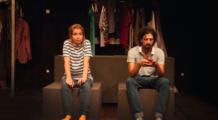 “Play House” é uma peça sobre um jovem casal, mas não é uma história romântica Gazeta das Caldas