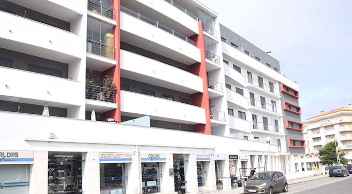 O comércio no centro da cidade parece revigorado Gazeta das Caldas