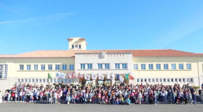Crianças aprenderam os símbolos da nação na ESE Gazeta das Caldas