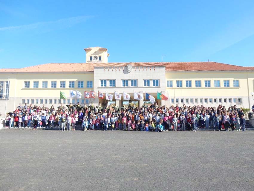 Crianças aprenderam os símbolos da nação na ESE