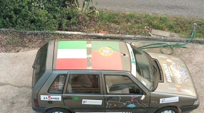 Quatro amigos querem levar o Fiat Nuno até à fábrica de origem em Itália Gazeta das Caldas