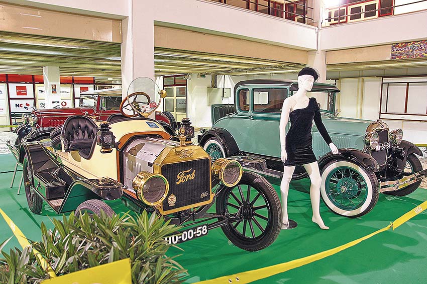 Uma viagem cronológica ao mundo dos automóveis na Expoeste
