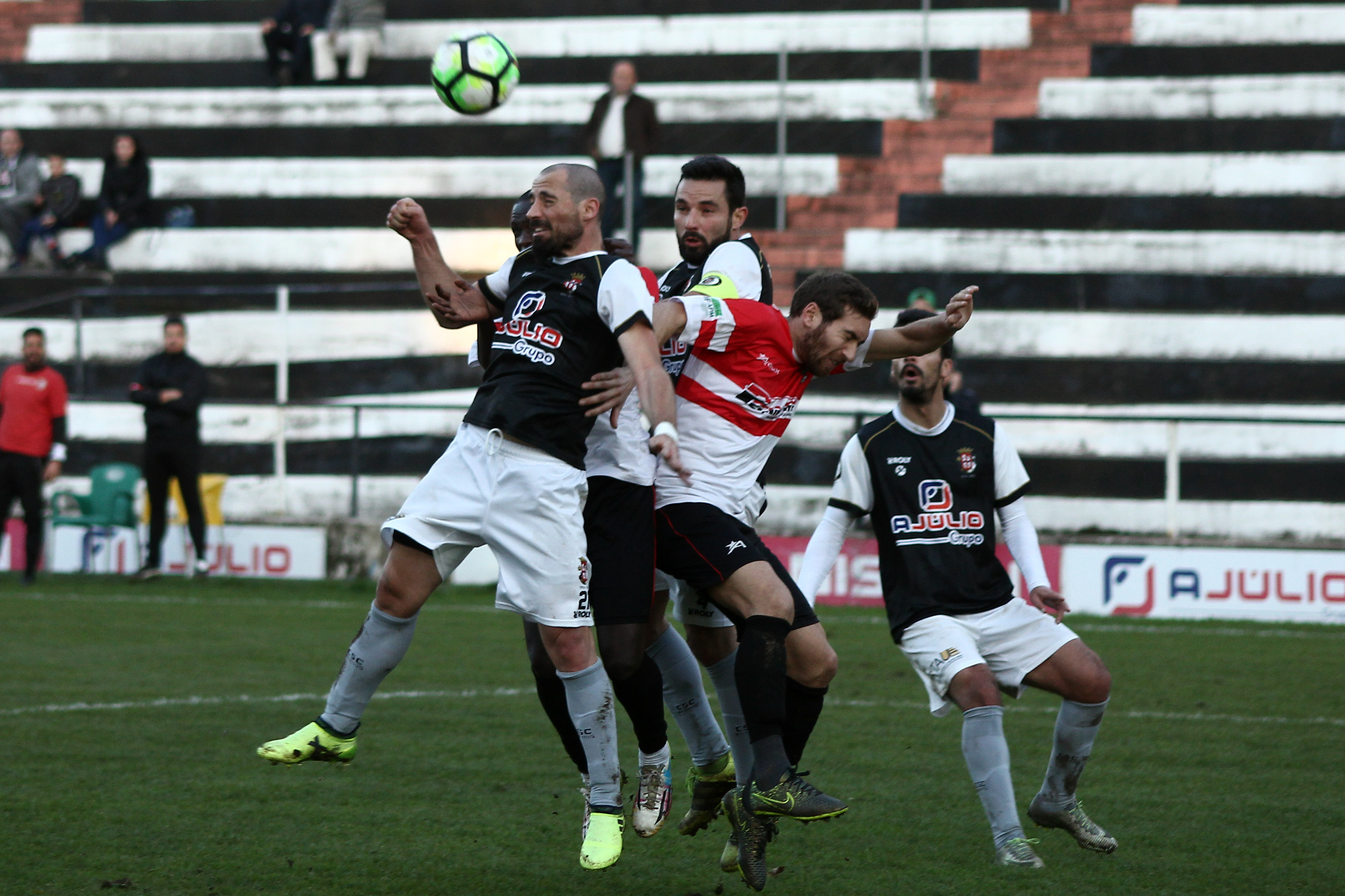 Quarto jogo sem marcar coloca o Caldas abaixo da linha de água