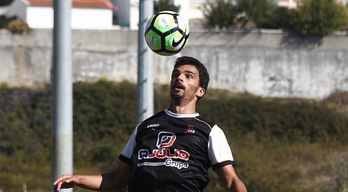 Tarzan volta a atacar e vale vitória nos Açores