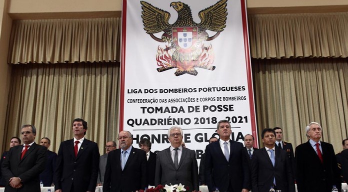 “Municípios não têm meios para ter bombeiros nos seus quadros”, diz Tinta Ferreira ao ministro da Administração Interna Gazeta das Caldas