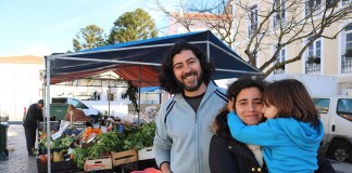 Uma banca de sabonetes artesanais na Praça da Fruta Gazeta das Caldas