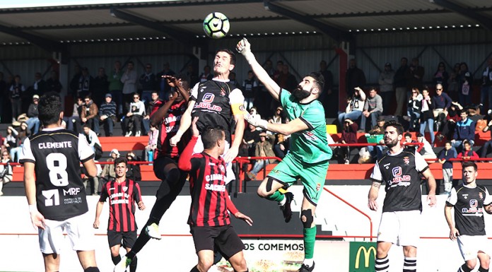 Quarto de hora de terror na primeira derrota em dois meses Gazeta das Caldas