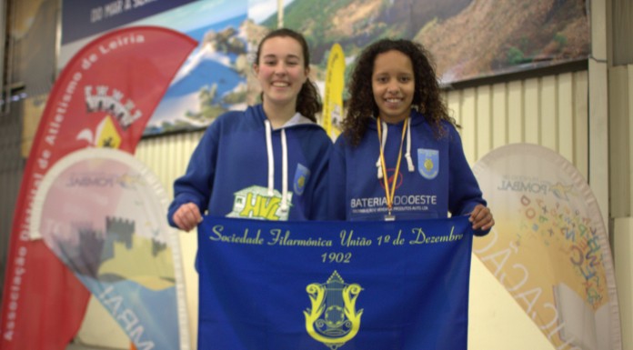 Filarmónica da Atouguia da Baleia esteve presente dom duas atletas